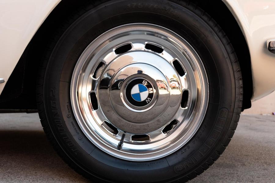 Колеса BMW Glas 1600 GT 1968 года  (фото 38 из 155)